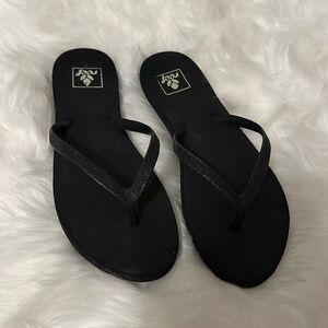 Reef flip flops size 7 womens